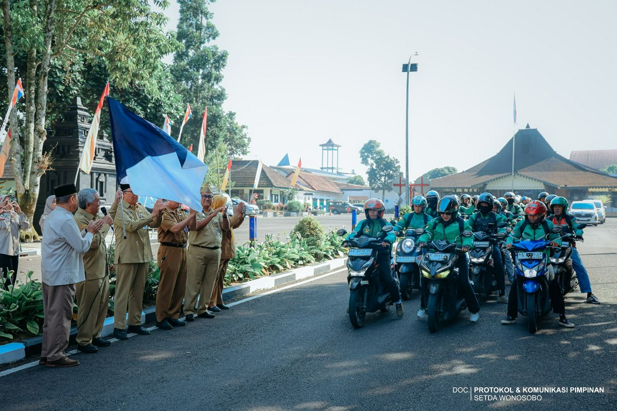 Pelepasan Driver Ojek Online pembawa paket sekolah untuk 1.185 anak dan 157 pasien TBC dari Baznas Wonosobo