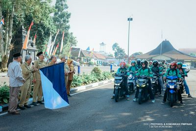 Pelepasan Driver Ojek Online pembawa paket sekolah untuk 1.185 anak dan 157 pasien TBC dari Baznas Wonosobo