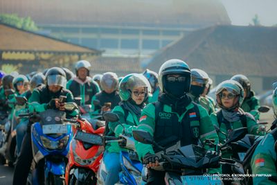 Pelepasan Driver Ojek Online pembawa paket sekolah untuk 1.185 anak dan 157 pasien TBC dari Baznas Wonosobo
