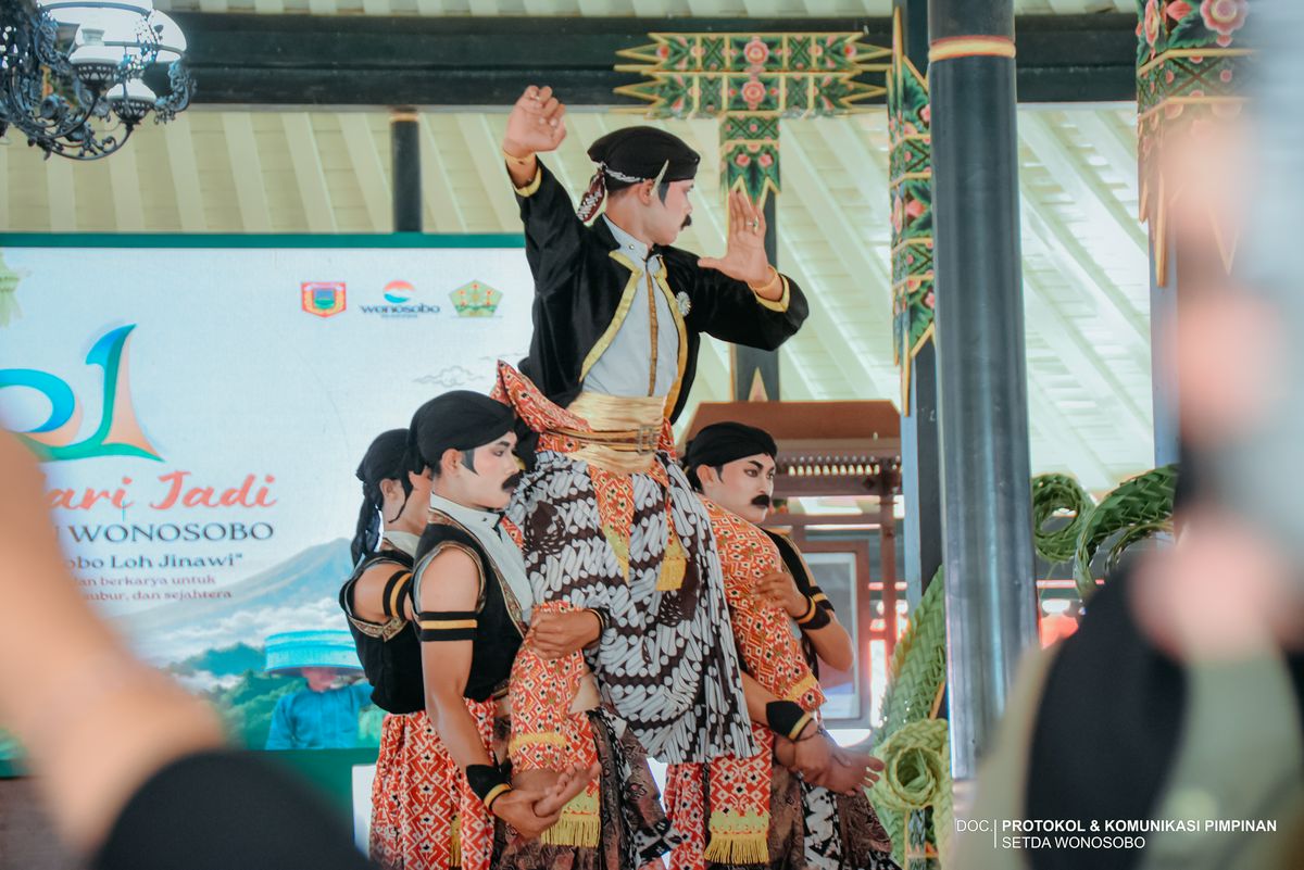 Upacara Pisowanan Agung dalam rangka Hari Jadi ke-201 Kabupaten Wonosobo