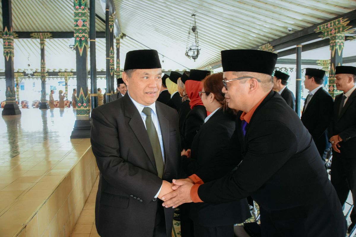 PELANTIKAN DAN PENGAMBILAN SUMPAH JANJI PEJABAT MANAJERIAL, FUNGSIONAL, DAN KEPALA SEKOLAH OLEH BUPATI WONOSOBO