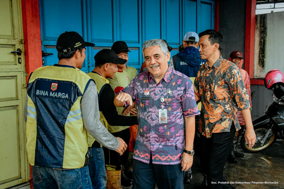 Wakil Bupati dan Sekda Wonosobo Tinjau Kesiapan Jalan Menjelang Hari Raya Idulfitri 1446 H