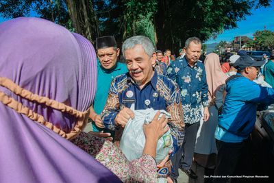 Sedekah 1000 Paket Sayur KTNA Garung
