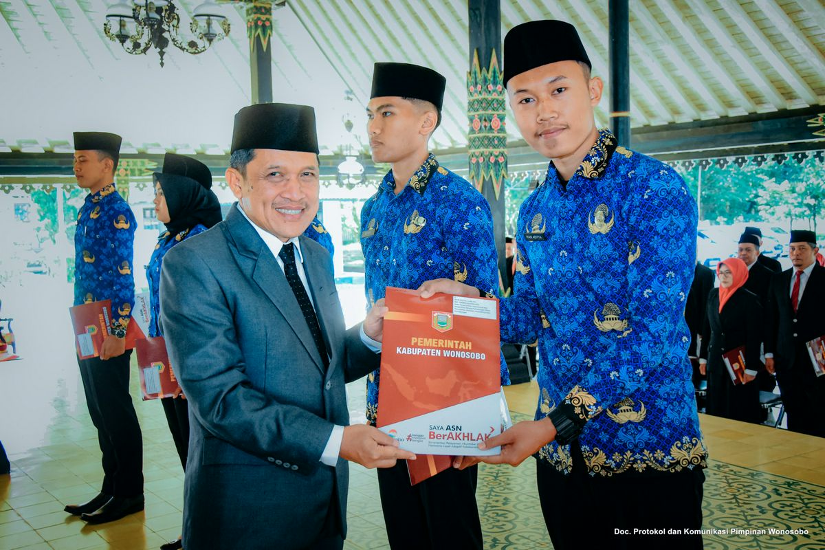 Pelantikan dan Pengambilan Sumpah Janji Kepala Sekolah SD dan SMP di Lingkungan Pemkab Wonosobo
