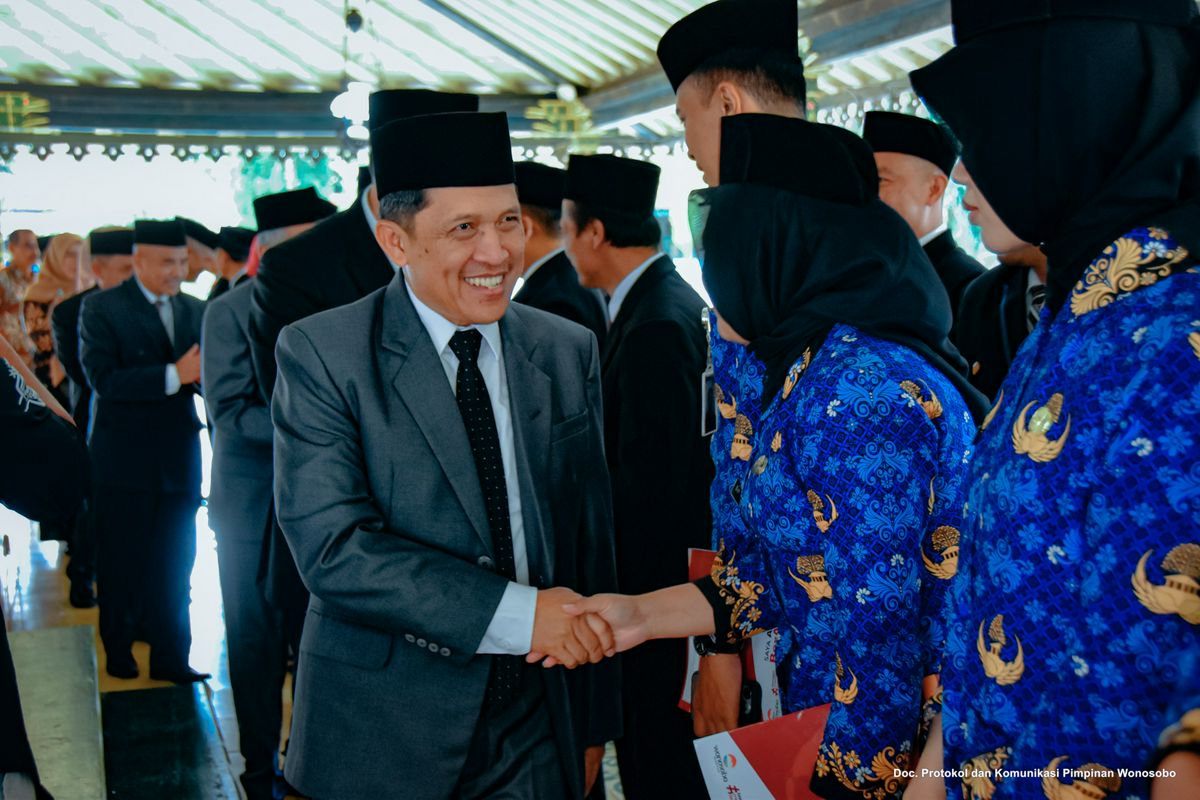 Pelantikan dan Pengambilan Sumpah Janji Kepala Sekolah SD dan SMP di Lingkungan Pemkab Wonosobo