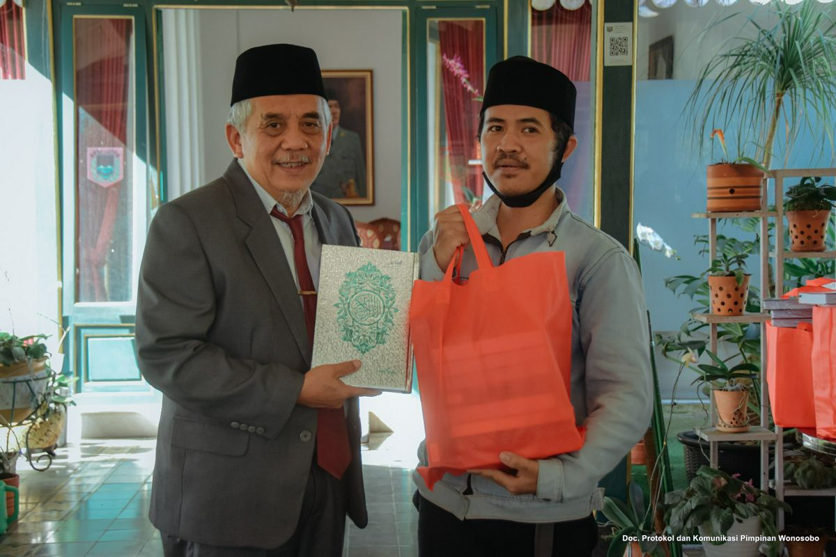 Penyaluran Waqaf Al-Qur'an
