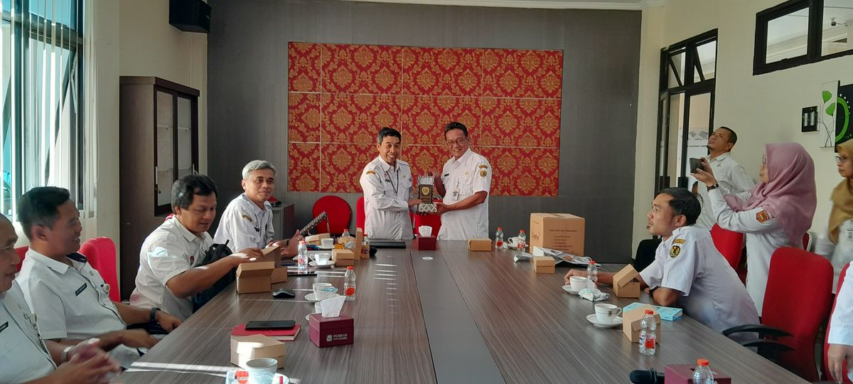Studi Tiru Bagian Pengadaan Barang Jasa Sekretariat Daerah Kabupaten Pekalongan ke Bagian Pengadaan Barang Jasa Sekretariat Daerah Kabupaten Wonosobo Terkait Metode Mini Kompetisipada E Katalog Versi 5