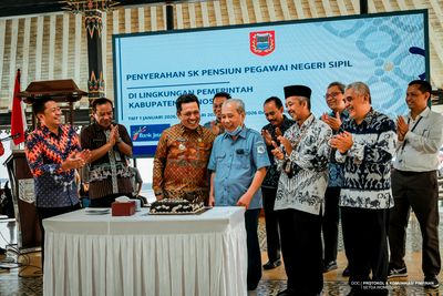 Penyerahan SK Pensiun Periode Januari - April Tahun 2026