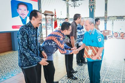 Penyerahan SK Pensiun Periode Januari - April Tahun 2026