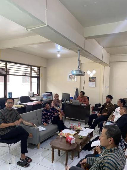 Rapat Koordinasi dengan Disdagkop UKM Wonosobo untuk persiapan pelaksanaan pasar murah