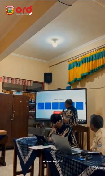 In House Training (IHT) untuk optimalkan pengelolaan layanan permohonan berbasis Standar Pelayanan (SP) dan partisipasi publik melalui Survei Kepuasan Masyarakat (SKM)