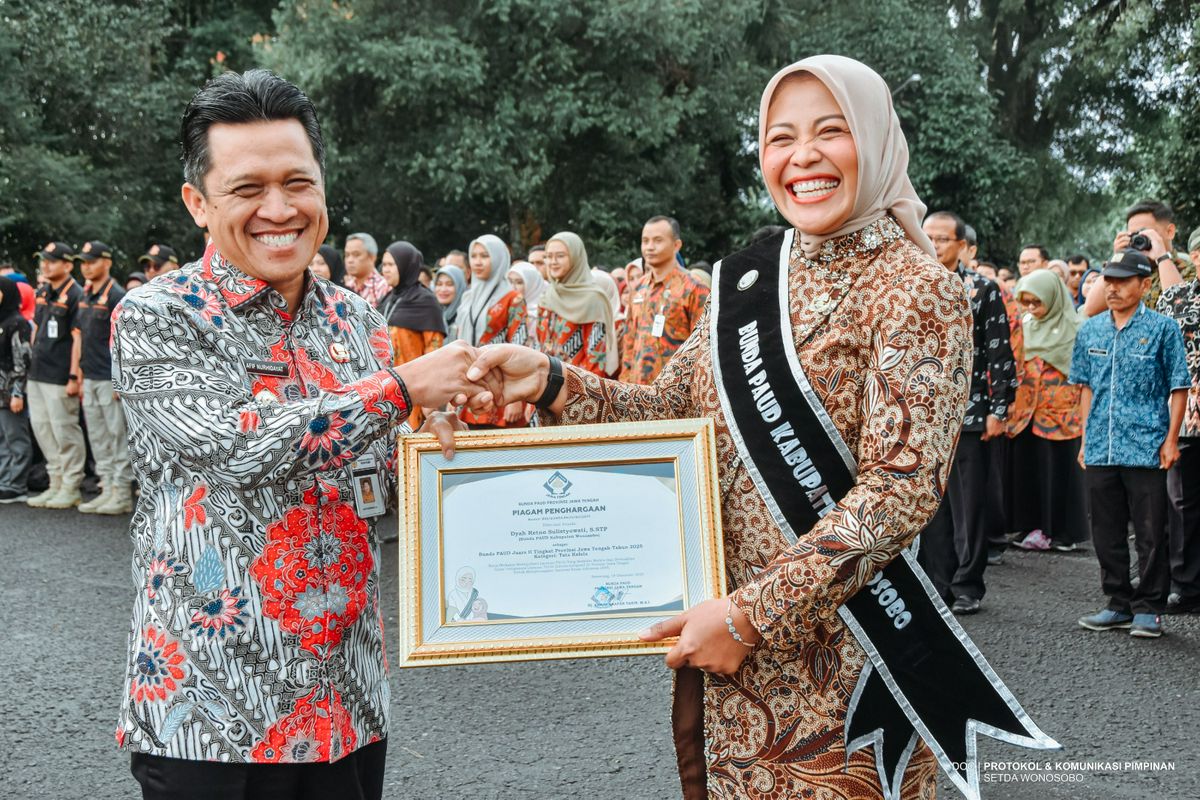 Apel Pegawai dirangkaikan dengan Pemberian Penghargaan bagi Kinerja Bunda PAUD