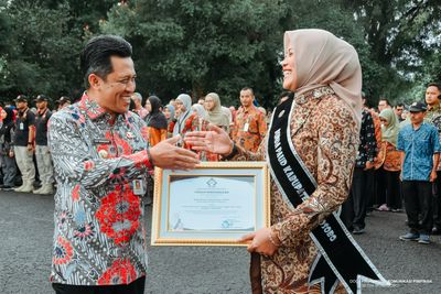 Apel Pegawai dirangkaikan dengan Pemberian Penghargaan bagi Kinerja Bunda PAUD