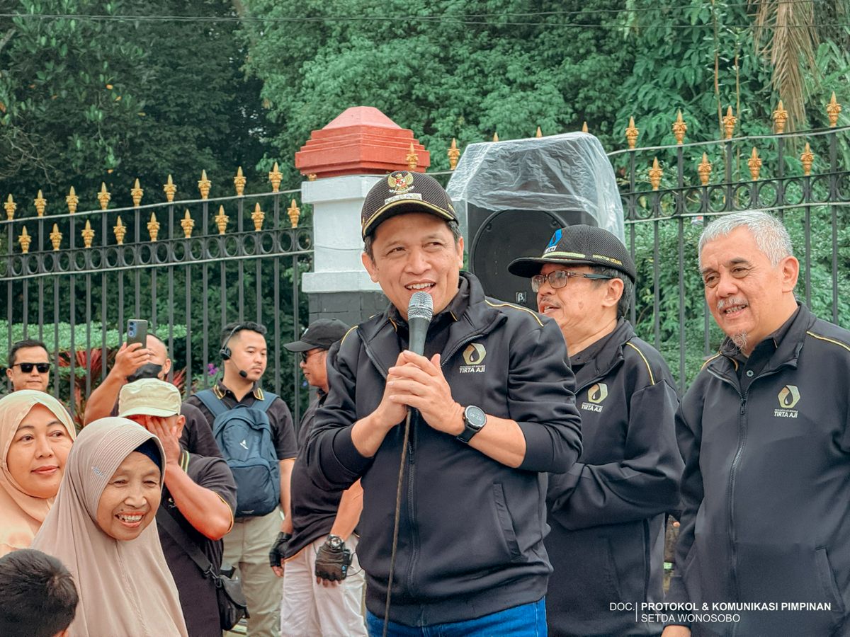 Jalan Sehat HUT PDAM Tirta Aji ke-50