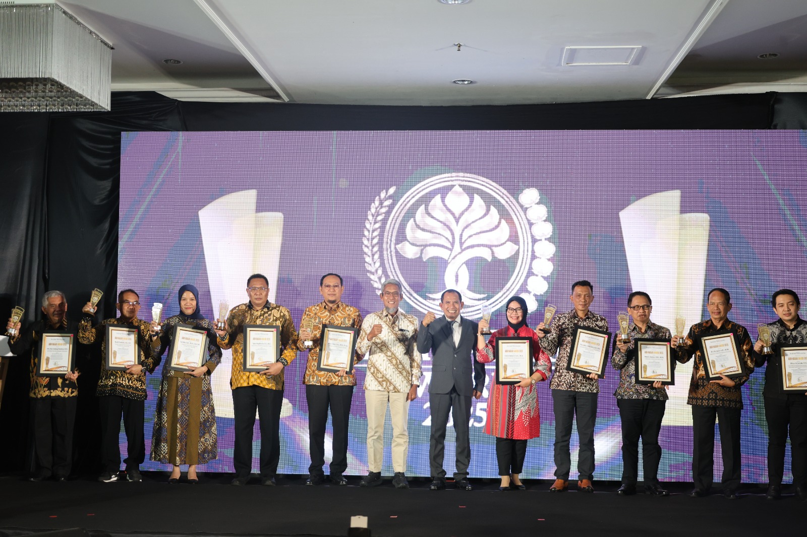 69435c058244e_WhatsApp Image 2025-12-13 at 01.00.00 (1).jpeg