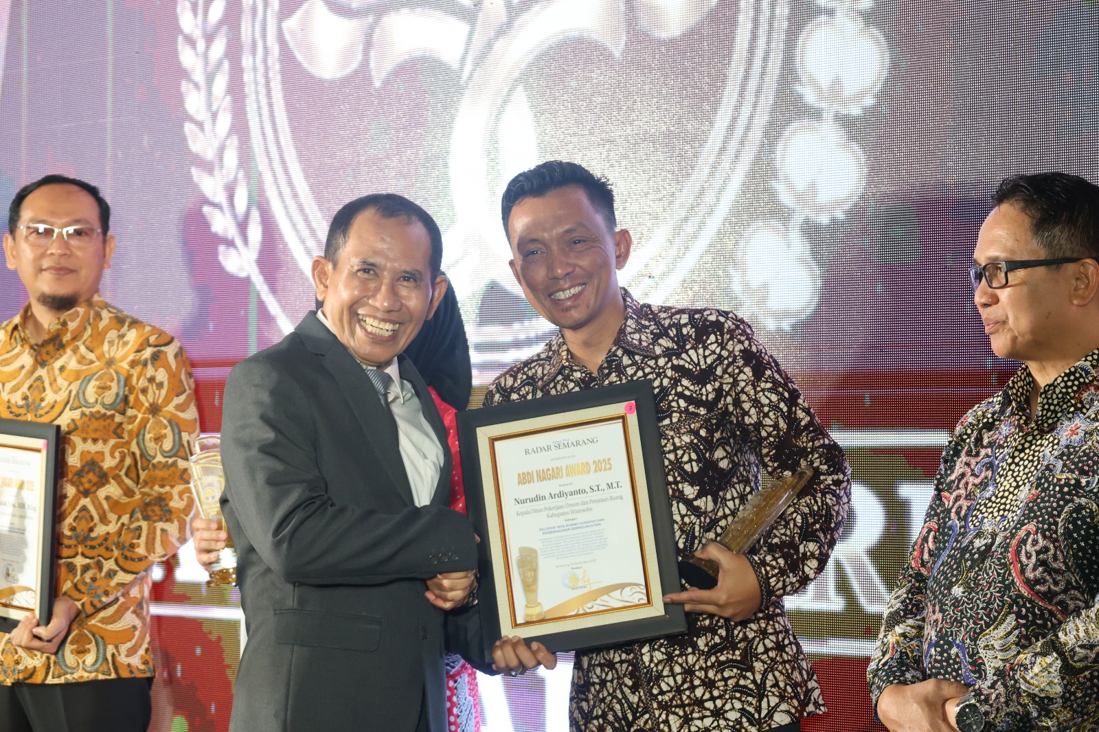 69435c0620373_WhatsApp Image 2025-12-13 at 01.00.00.jpeg