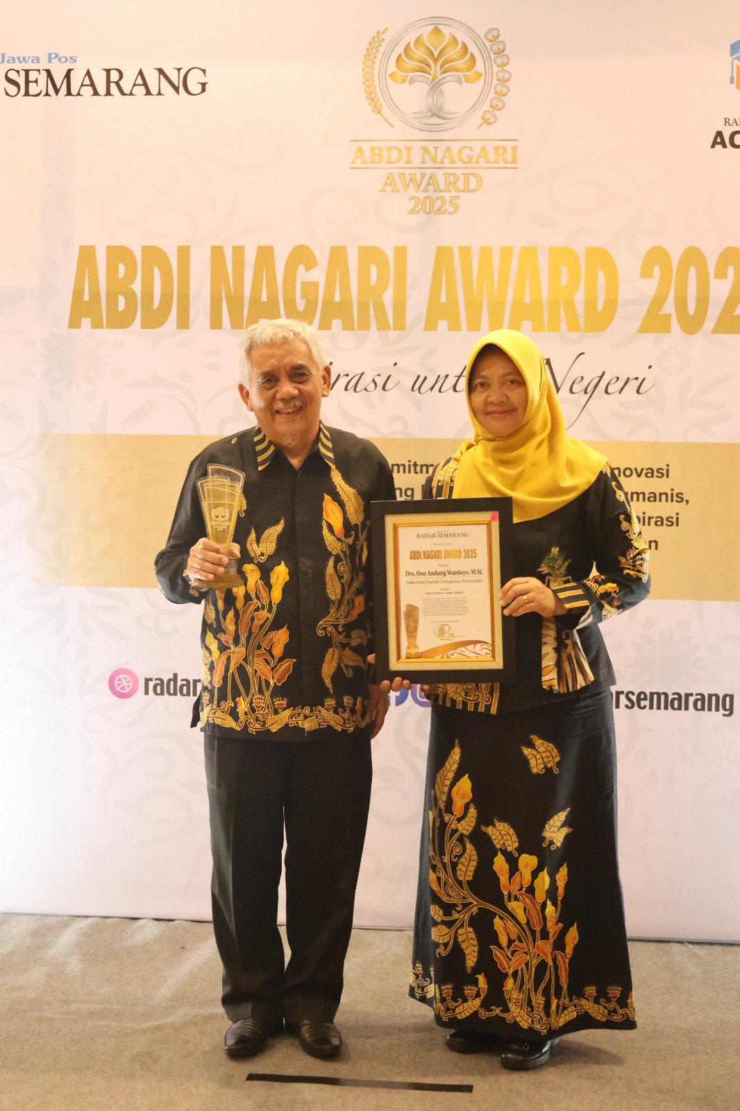 69435c06bf67f_WhatsApp Image 2025-12-13 at 00.59.54 (1).jpeg