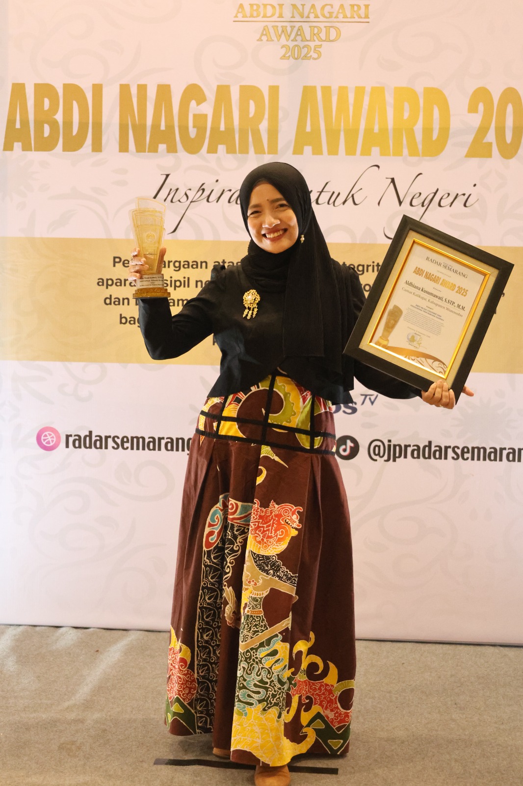 69435c09b44ec_WhatsApp Image 2025-12-13 at 00.59.58.jpeg