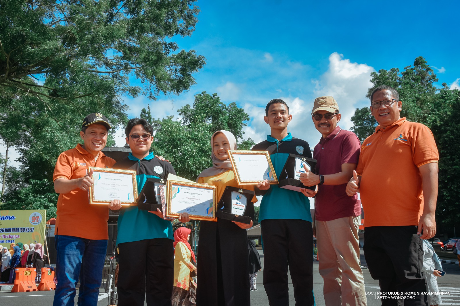 69435c64b4b6d_WhatsApp Image 2025-12-12 at 09.36.43 (1).jpeg