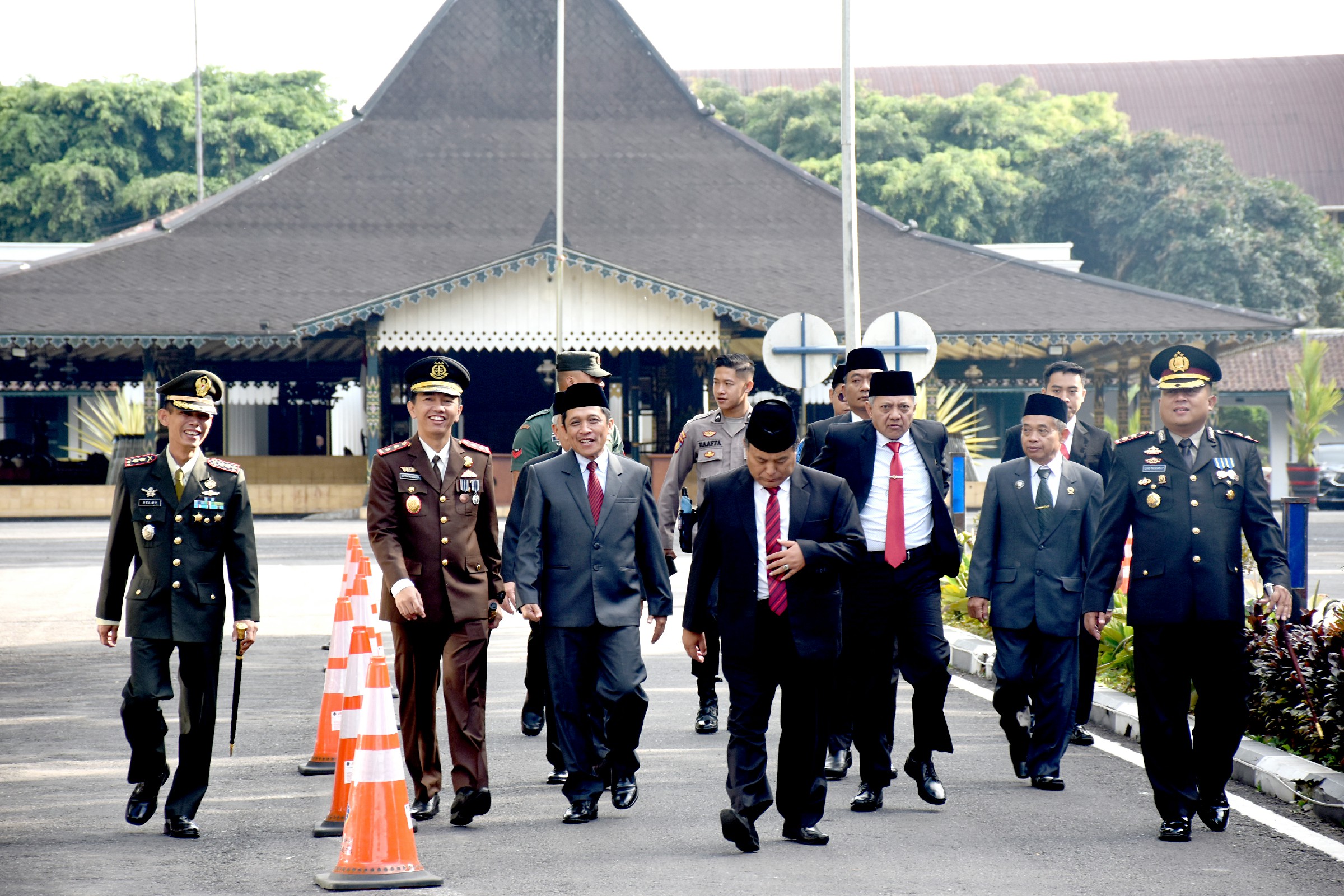 6522bef9731bb_DSC_0004.jpg